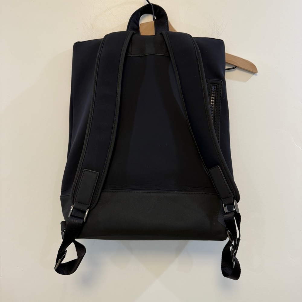 ATHLETA CARAA x Athleta Convertible Backpack Black - Picture 12 of 12